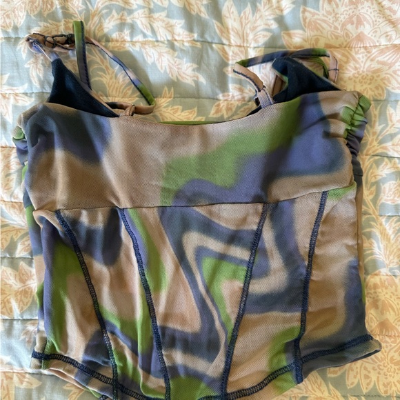 Gong out urban outfitters top - Picture 2 of 3